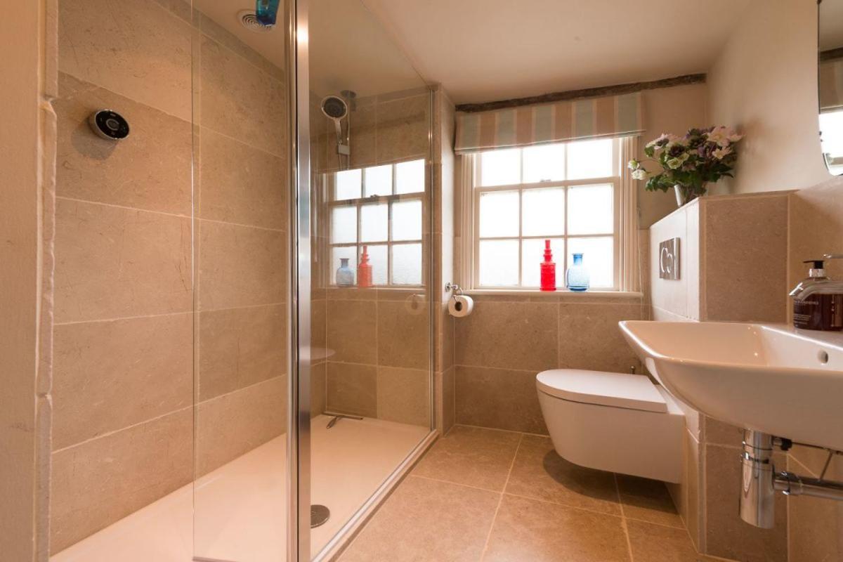 Navigation Cottage On The Historic Sea Lock Overlooking The Nature Reserve Maldon Esterno foto